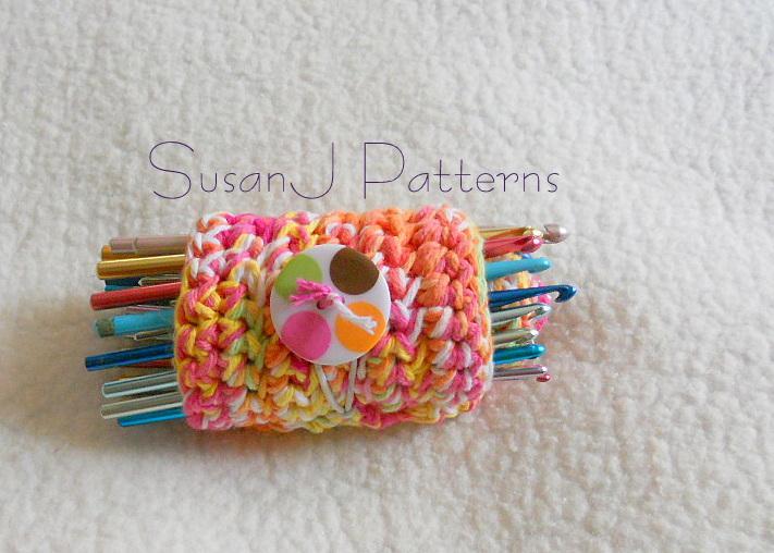 Crochet Hook Roll Organizer crochet pattern