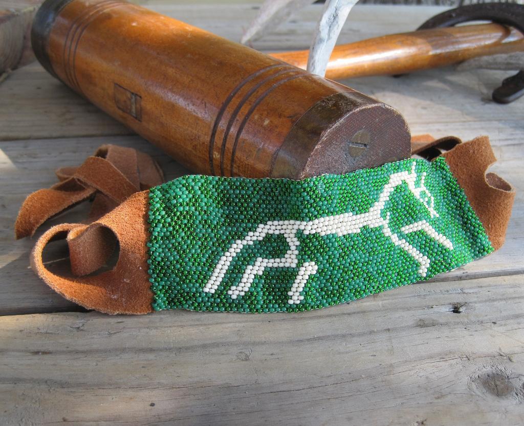 The Green Hills of Uffington jewelry tutorial
