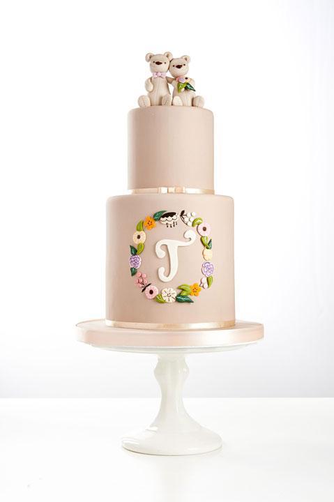 Cute teddy wedding cake by Craftsy instructor Tracey Rothwell