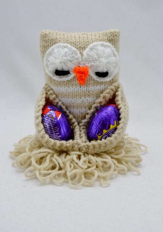 Chocolate Egg Owl Easter knitting pattern