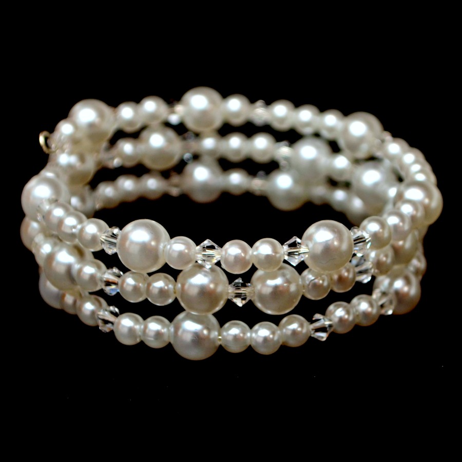Pearl and Crystal Bracelet