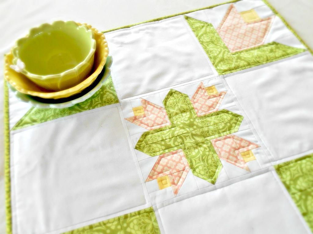 tulip table runner