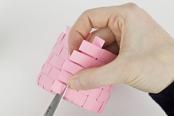 DIY Woven Paper Mini Basket : Step 7