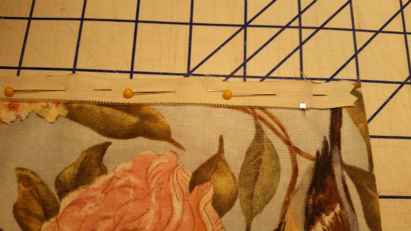 pinning the zipper