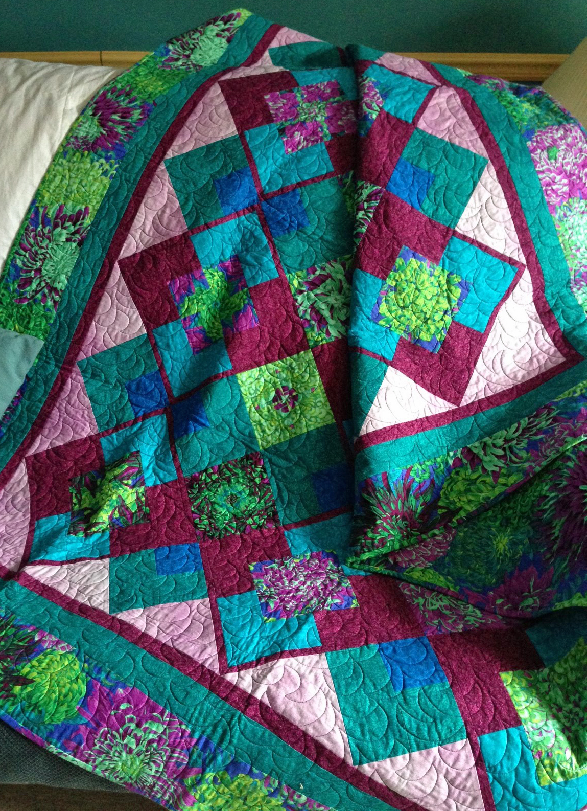 Belle Kaleidoscope Large Chrysanthemums QM125