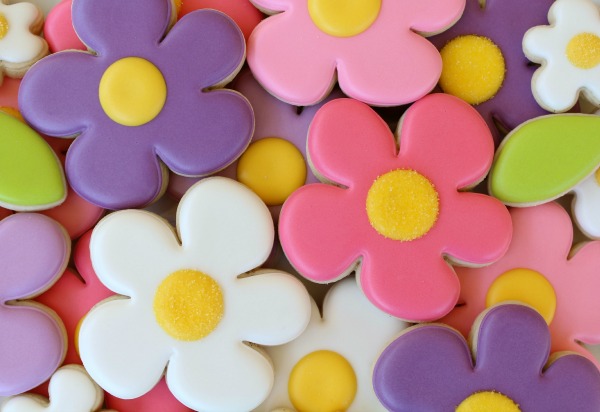 Bright and Colorful Spring Flower Cookies