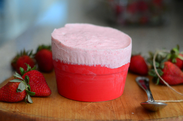 Frozen Strawberry Soufflé Recipe