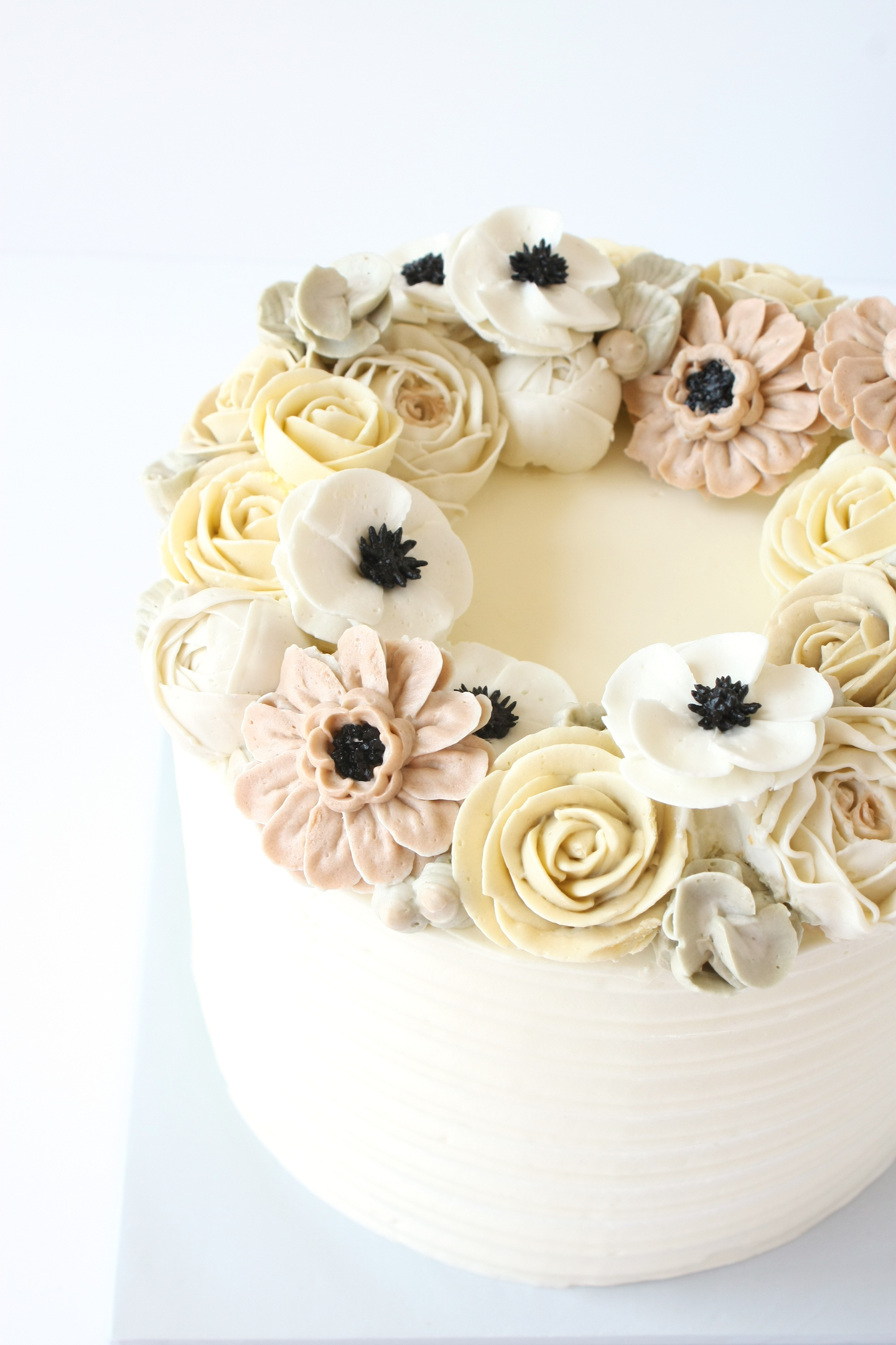 Soft Monochromatic Buttercream Flowers by Liz Shim | Erin Gardner | Bluprint