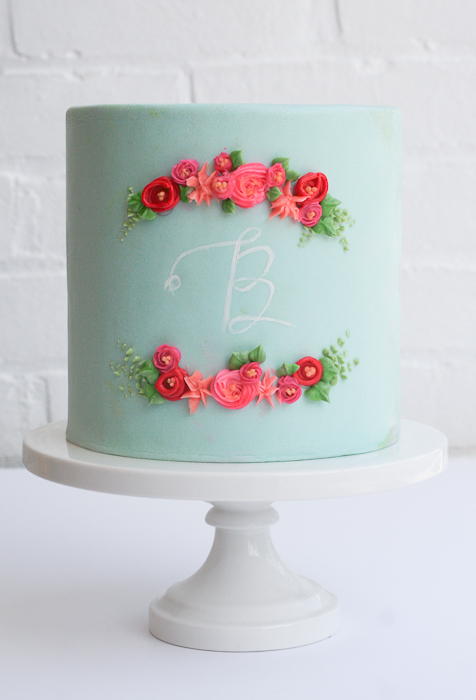 Piped Buttercream Flowers by Erica O'Brien | Erin Gardner | Bluprint