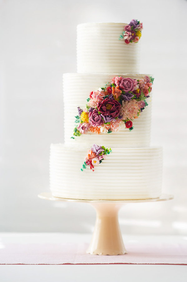 Cake by Erica O'Brien, Image from Eric Brushett | Erin Gardner | Bluprint