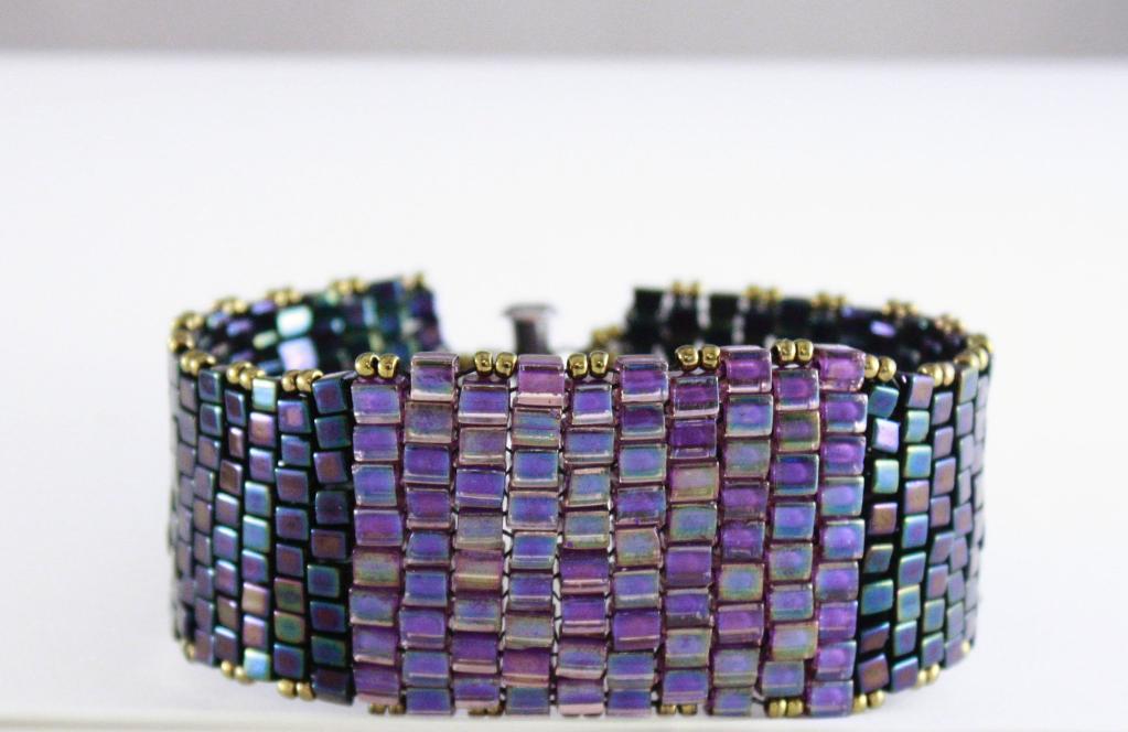 Peyote Wide Cuff with Cube Beads pattern
