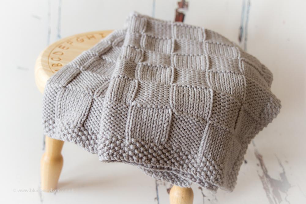 Chunky Checks Baby Blanket knitting pattern