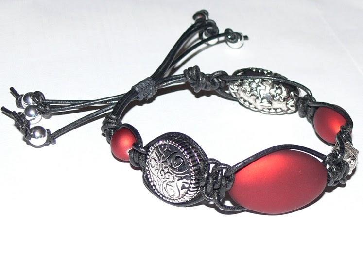 Highly Strung Bracelet Tutorial