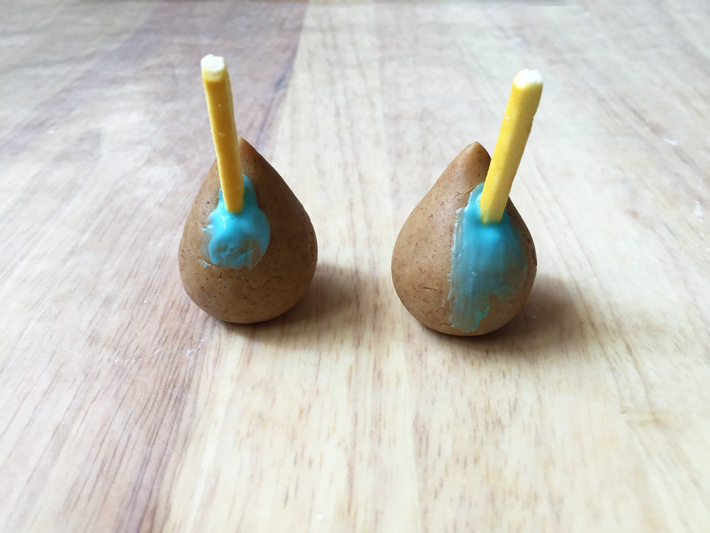 spring showers cakepops raindrop cakepops
