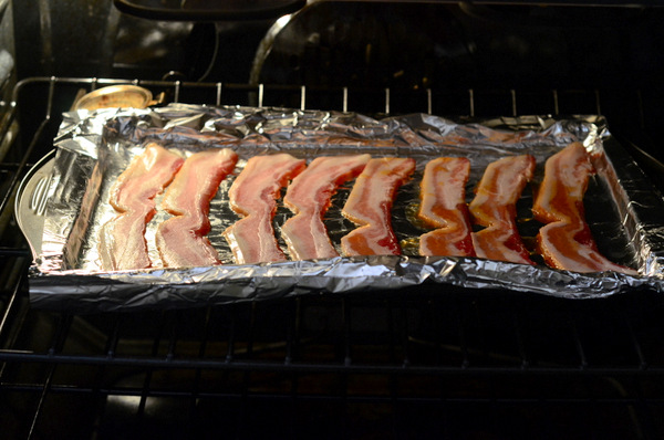 How to Make Bacon in the Oven