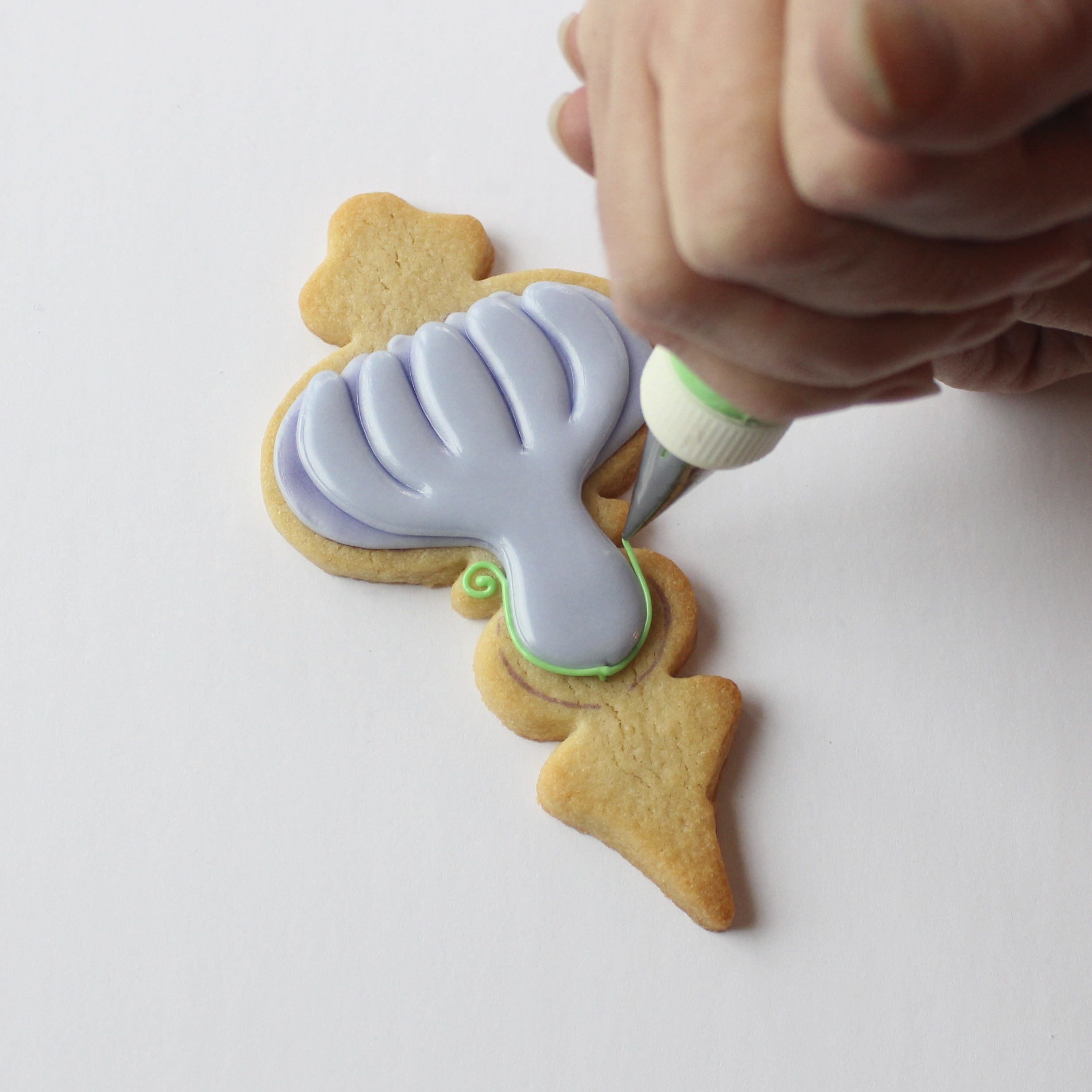 adding detail to cookie