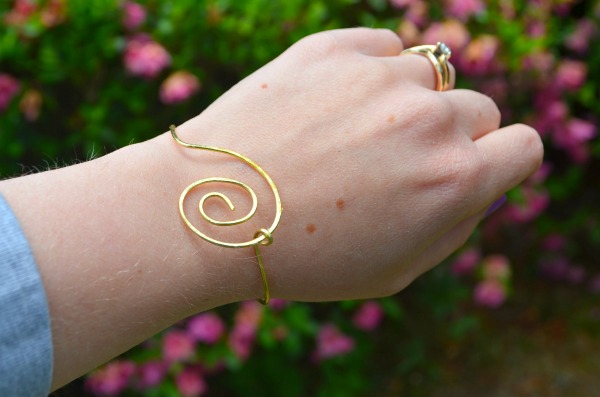 Simple Wire Bracelet