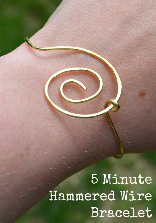 Simple Wire Jewelry: 5 Minute Bracelet