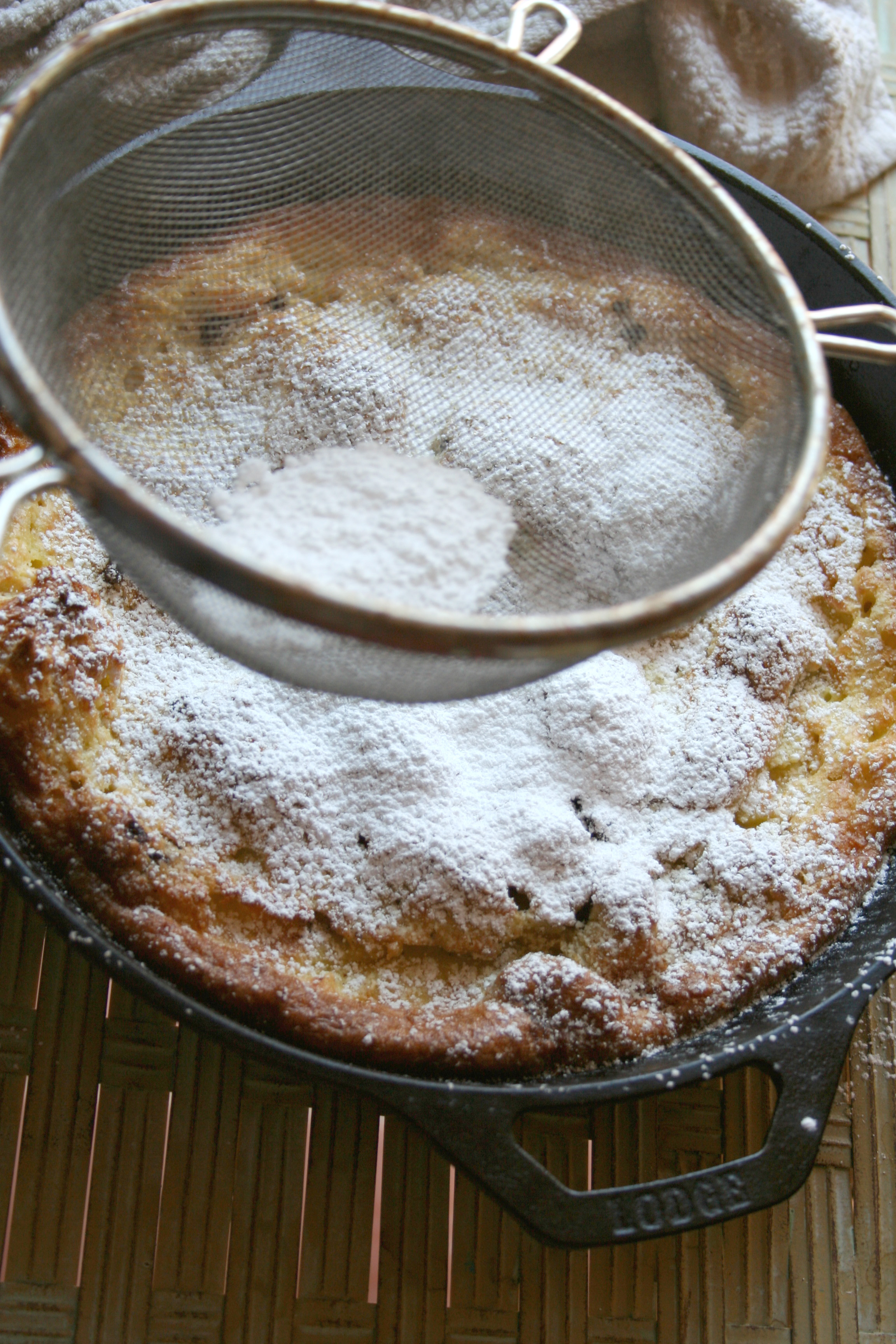Finish off with confectioners' sugar