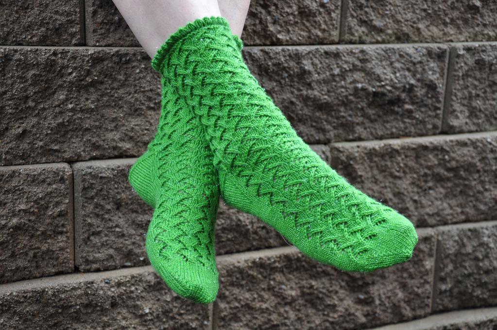 Labyrinth Socks knitting pattern