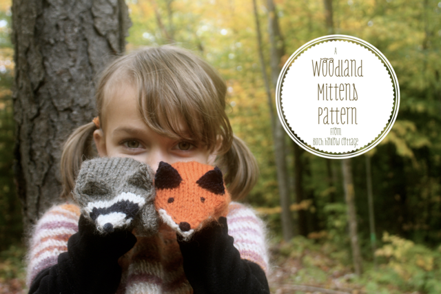 Raccoon Mittens knitting pattern