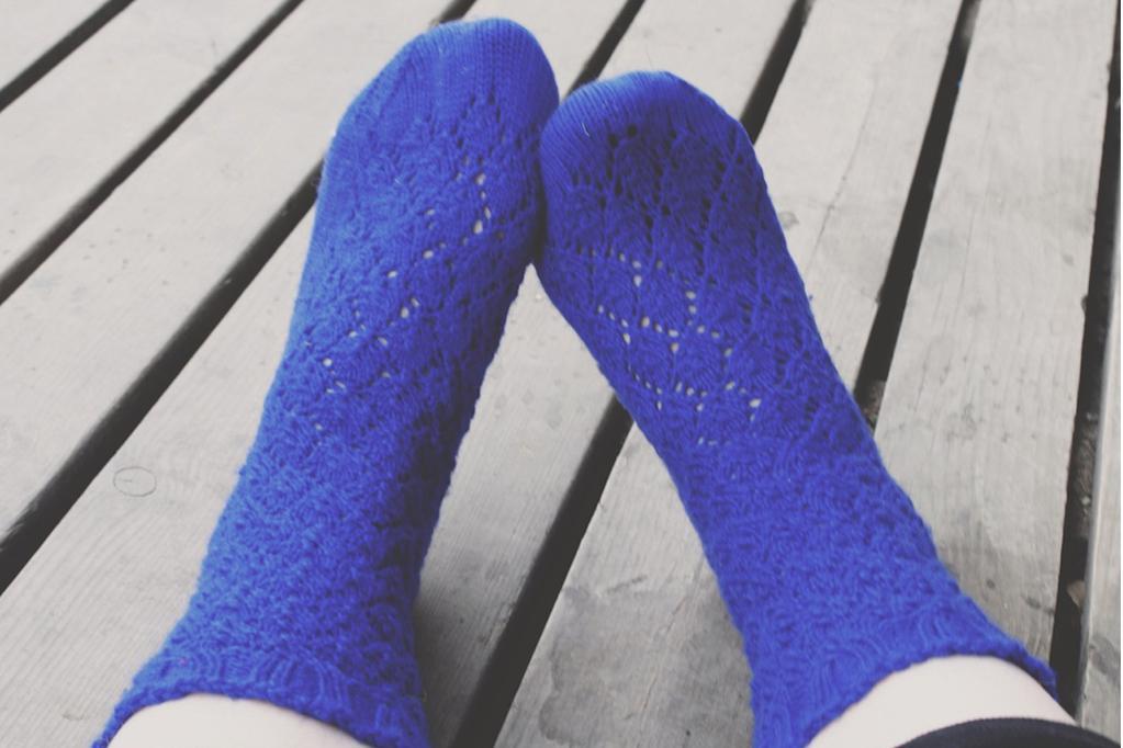 Sapphire Lace Socks knitting pattern