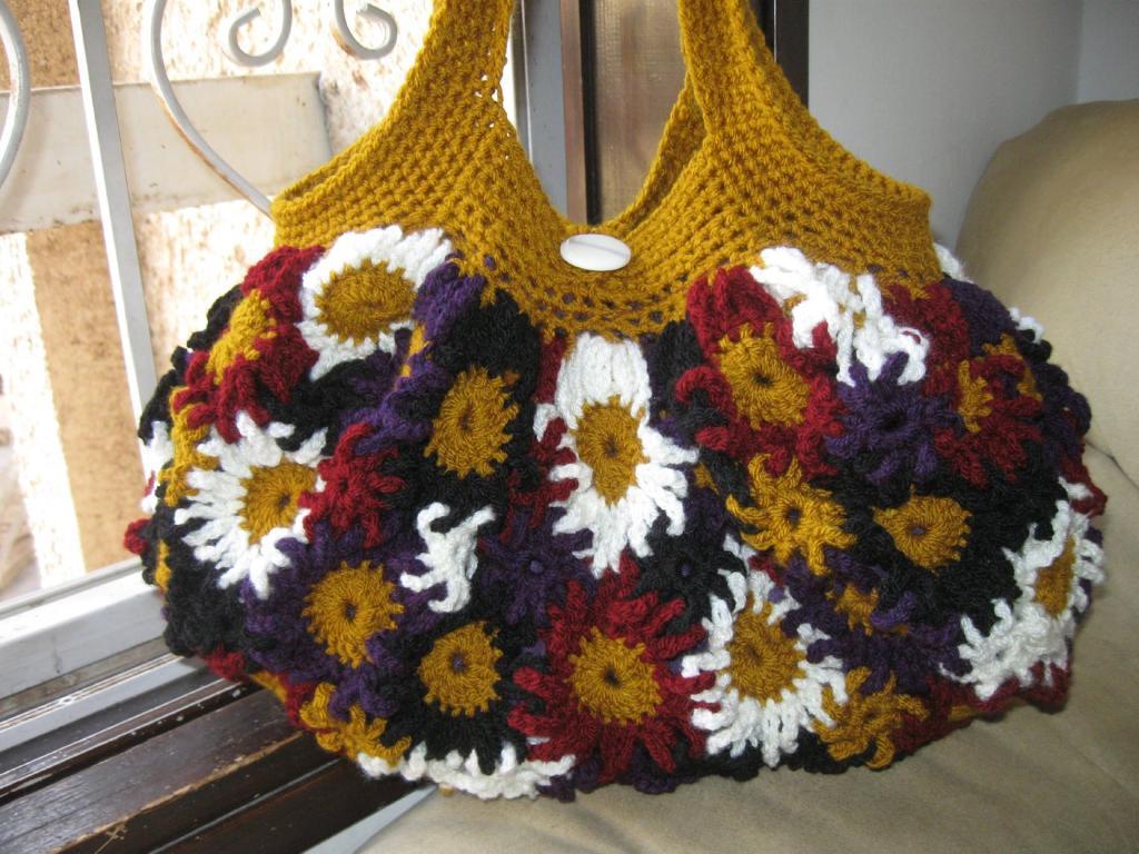 Crocheted Flower Purse free pattern