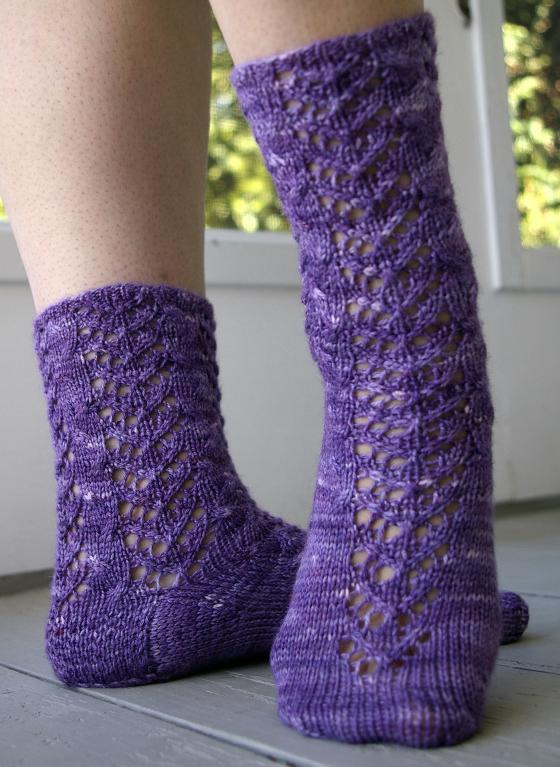 Releve Socks knitting pattern