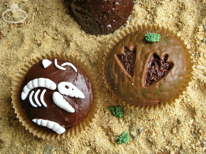 Dinosaur cupcakes