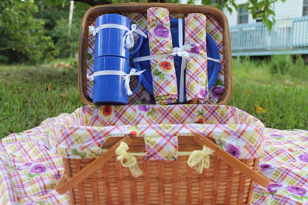 Picnic Basket Set