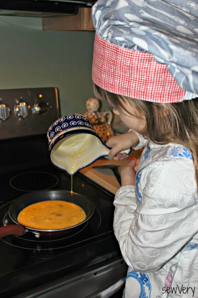 Apron and Chef's Hat tutorial