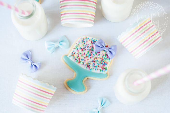 Royal icing birthday cake cookie tutorial