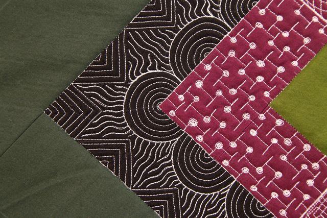 edge to center free motion quilting design