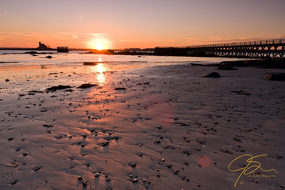 beach photo with bad lens flare