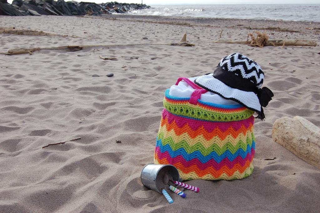  'Chasing Chevrons' Yarn & Beach Bag Crochet Pattern