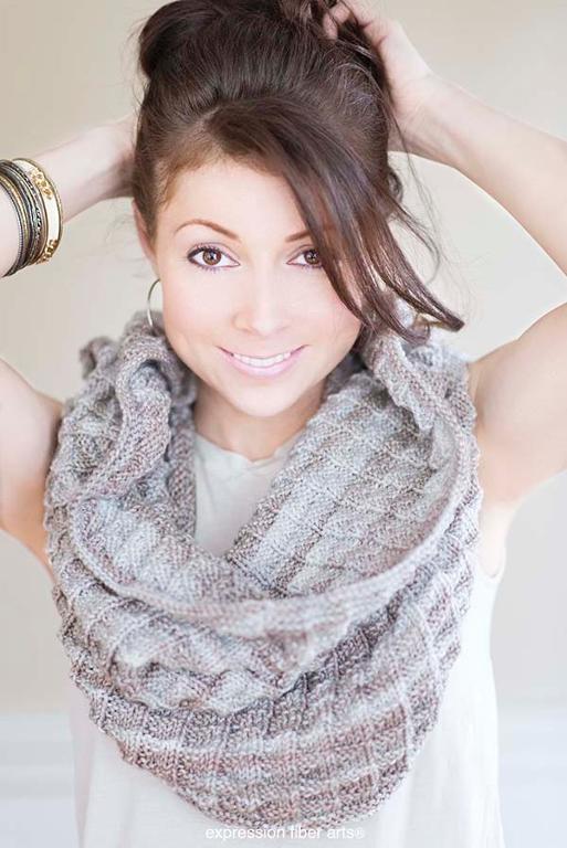 Champagne Cowl FREE Knitting Pattern