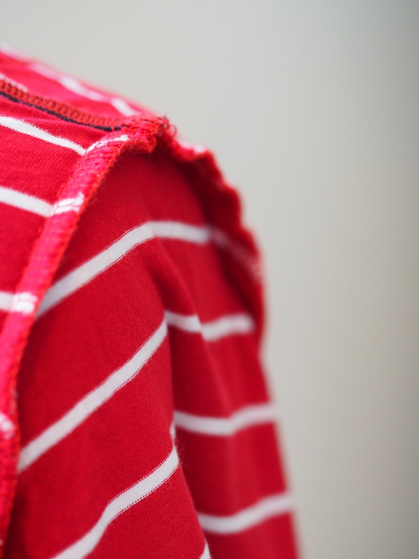 knits serged seams