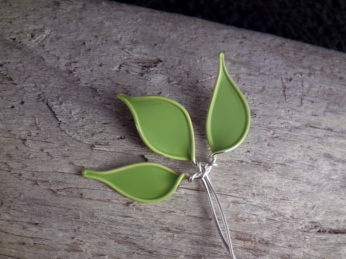 wire nail polish leaves