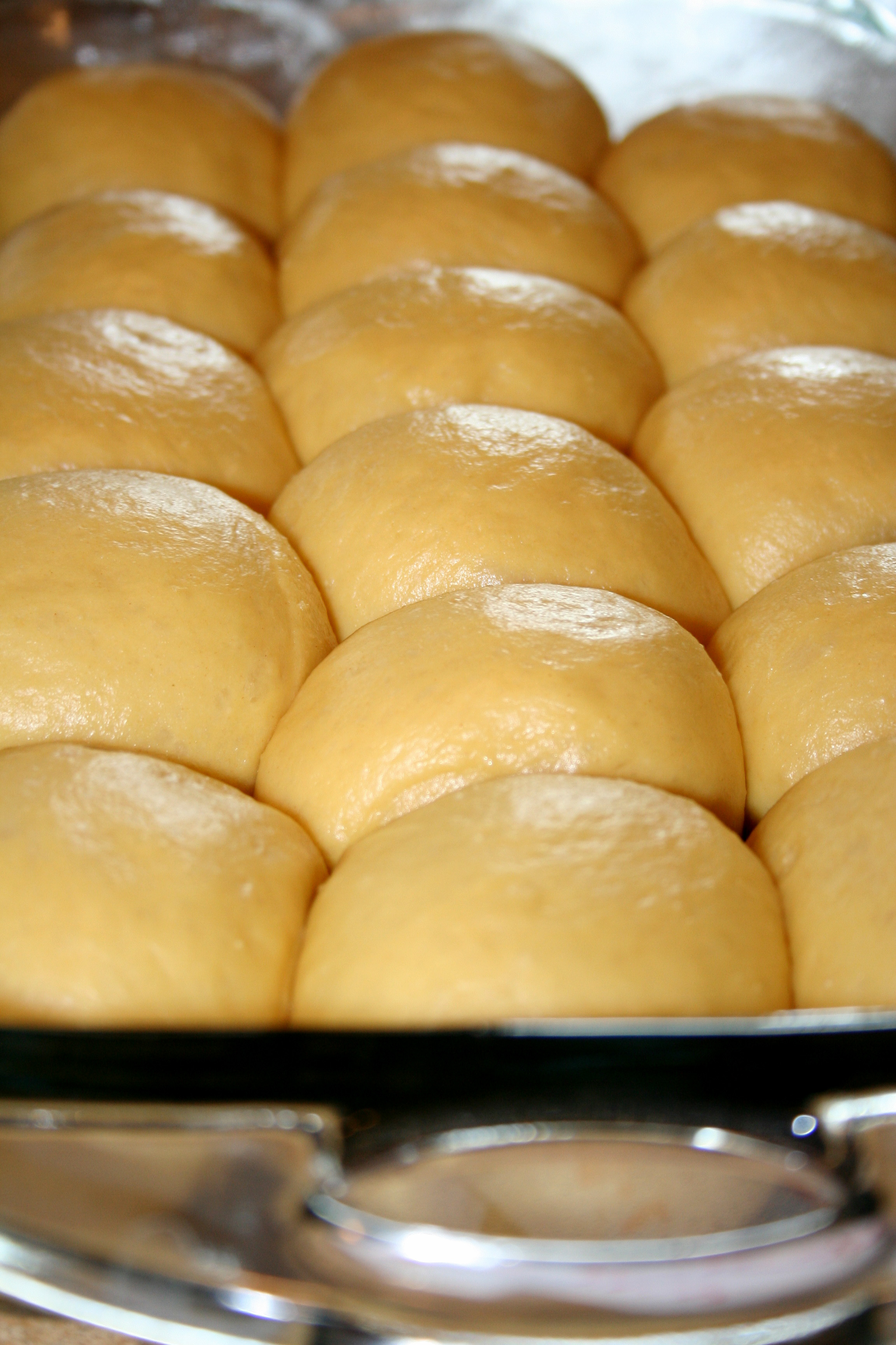 Risen Hawaiian rolls