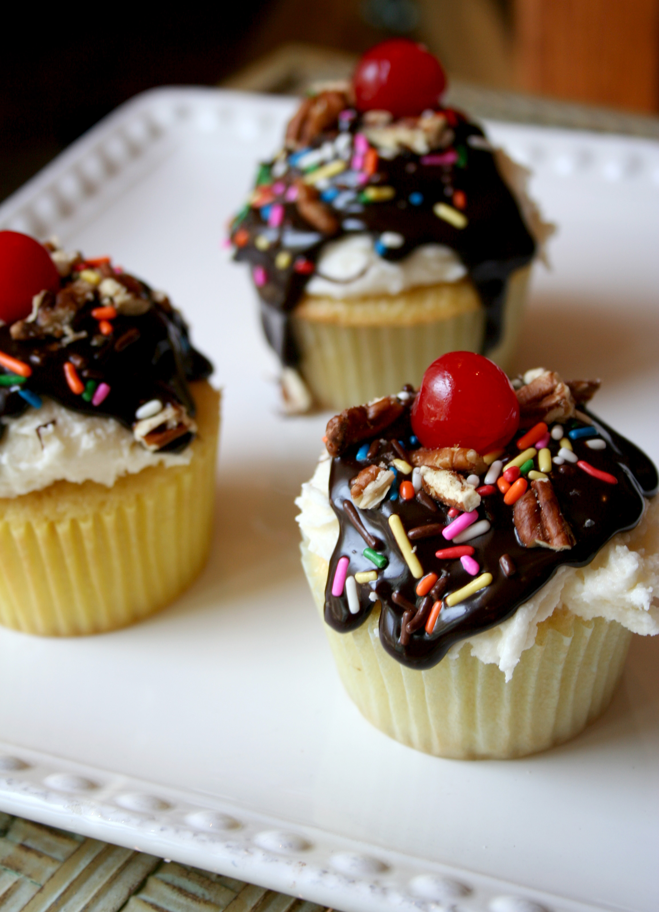 Sundae cupcakes