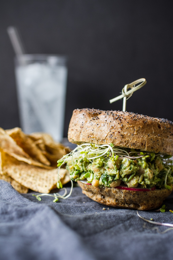 Avocado Pesto Chickpea Salad Sandwich - perfect picnic food