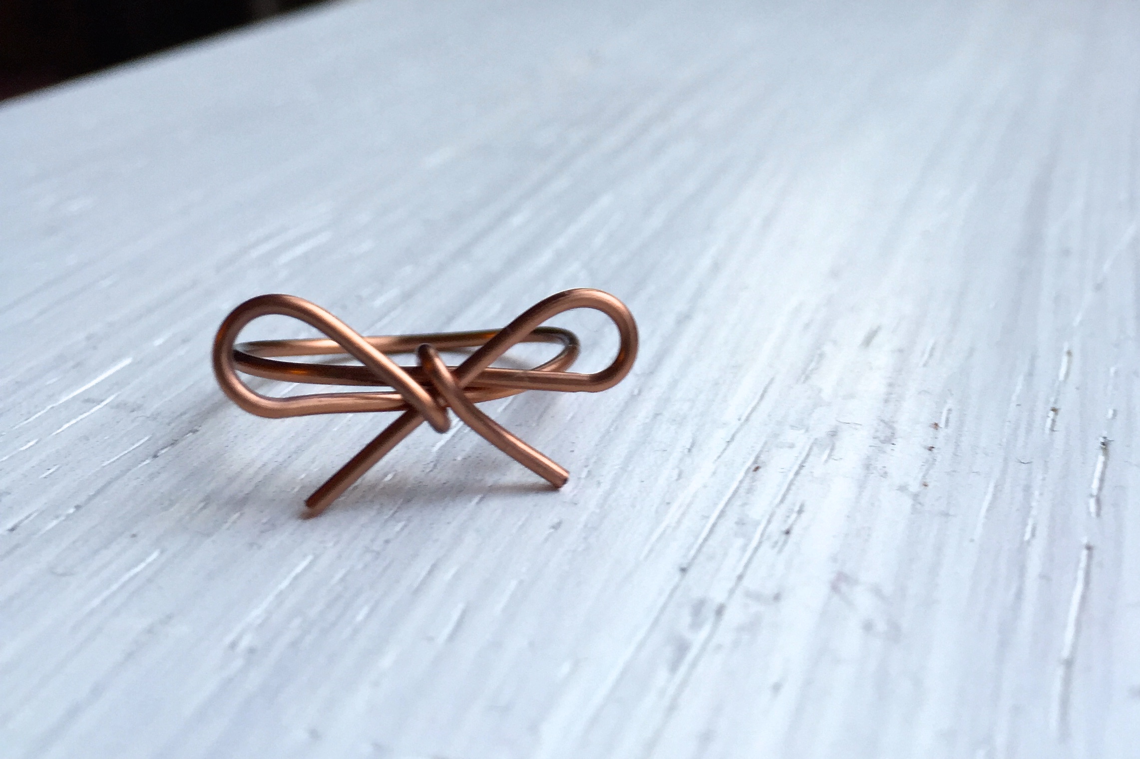 Wire Bow ring