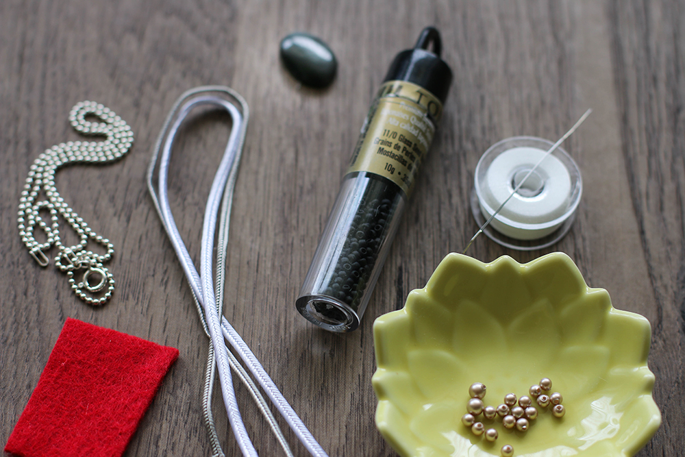 Soutache Necklace tutorial-material needed
