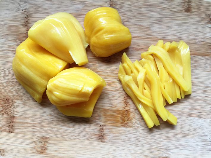 Drain canned jackfruit and cut into strips