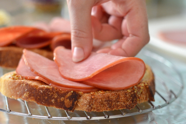 Building a Croque Monsieur Sandwich