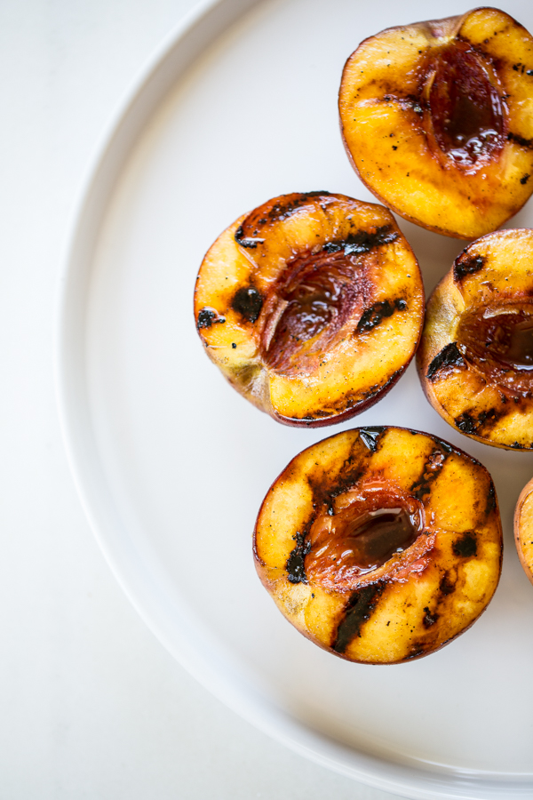 Simple Grilled Peaches