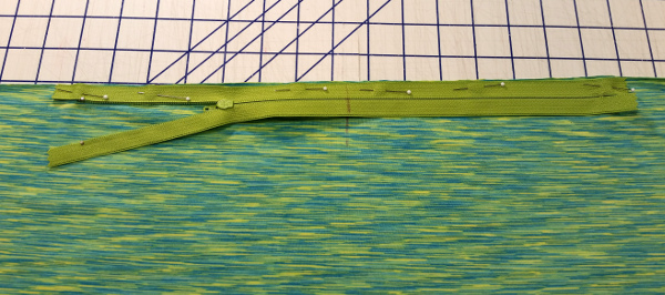 zipper pinned to fabric