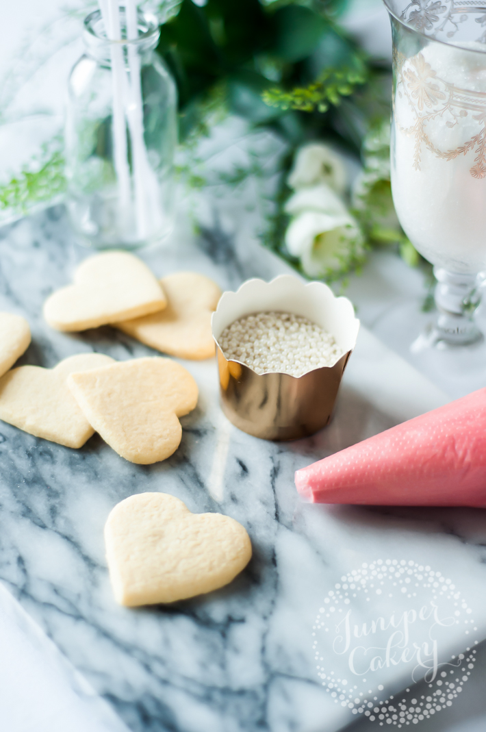 Heart shaped cookie pop tutorial for a wedding reception to remember