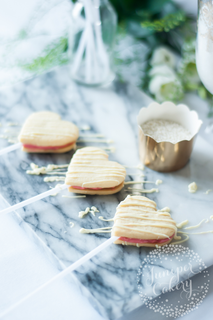 Simple sandwich cookie pop how-to by Juniper Cakery