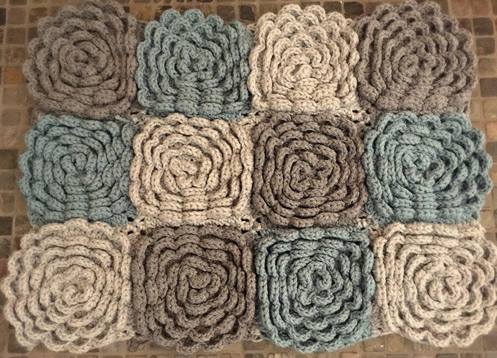 The Dahlia Rug Crochet Pattern